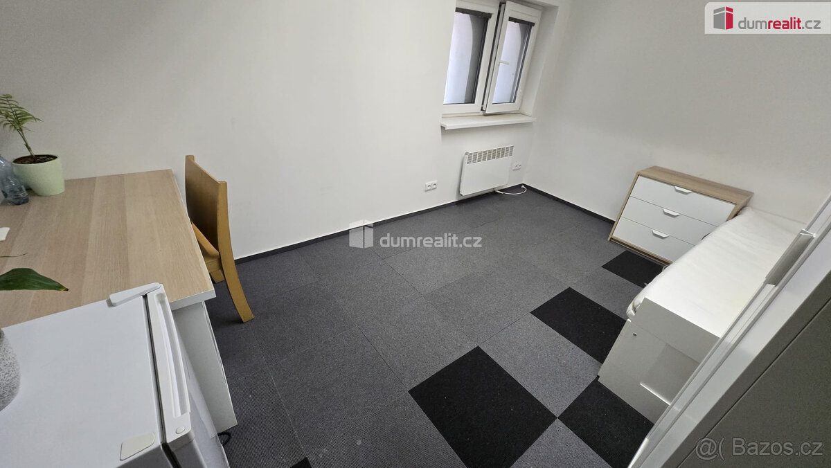 pokoj 15 m2, Pilská, Praha - 4