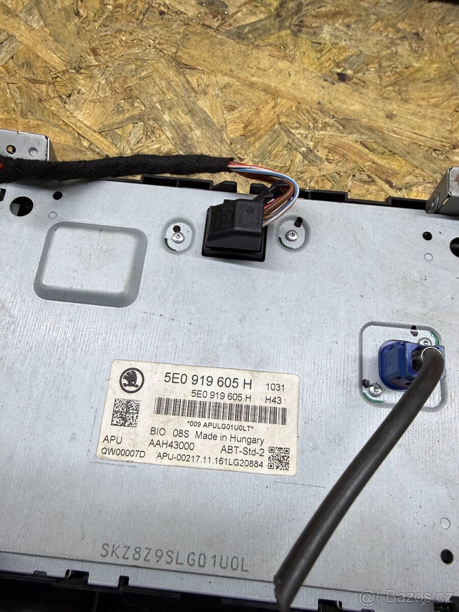 Autoradio Skoda Octavia 3 + jednotka - 4