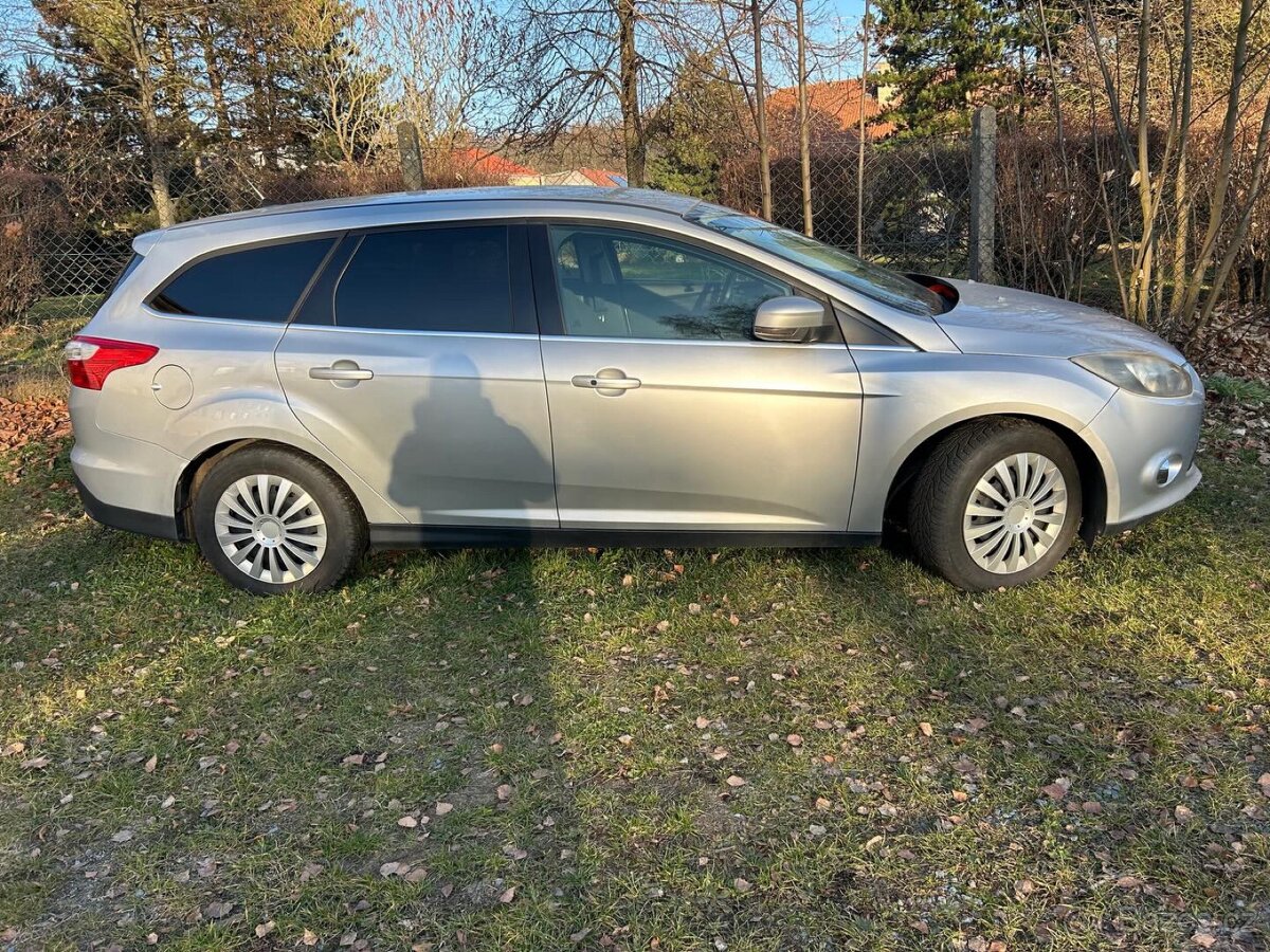 Ford Focus 2011 2.0 TDI NA OPRAVU NEFUNKČNÍ PŘEVODOVKA - 4