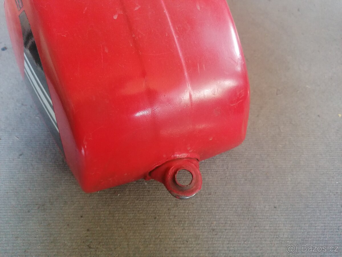 Nádrž na CZ 350/ 472 - 4