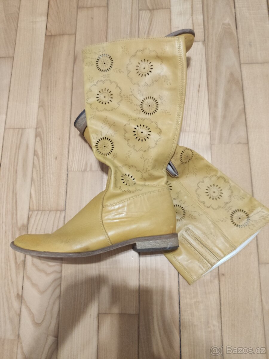 Dámské jarni kožené kozačky okrová barva - 4