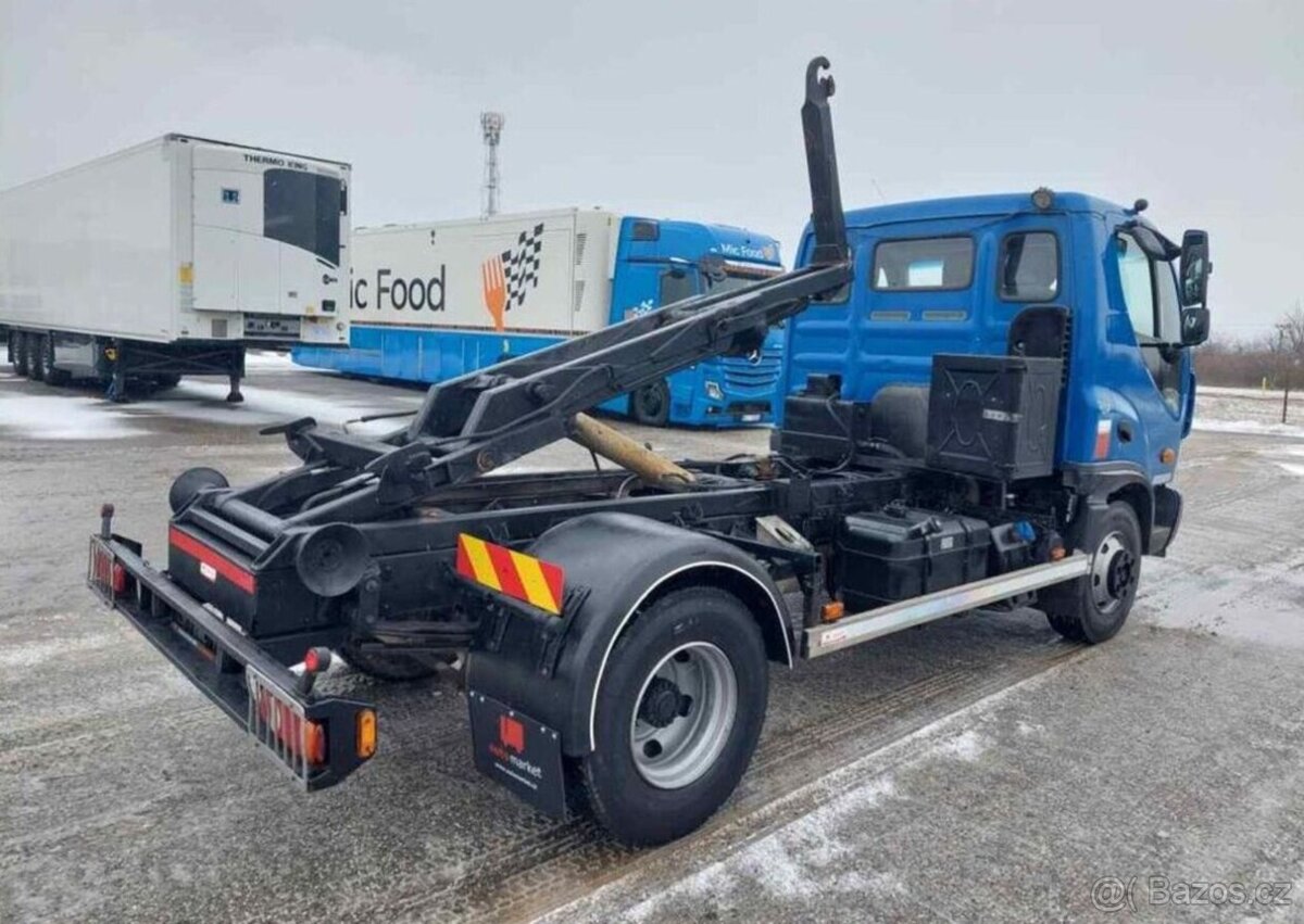 Prodám Nosič kontejnerů Avia D100 - 4