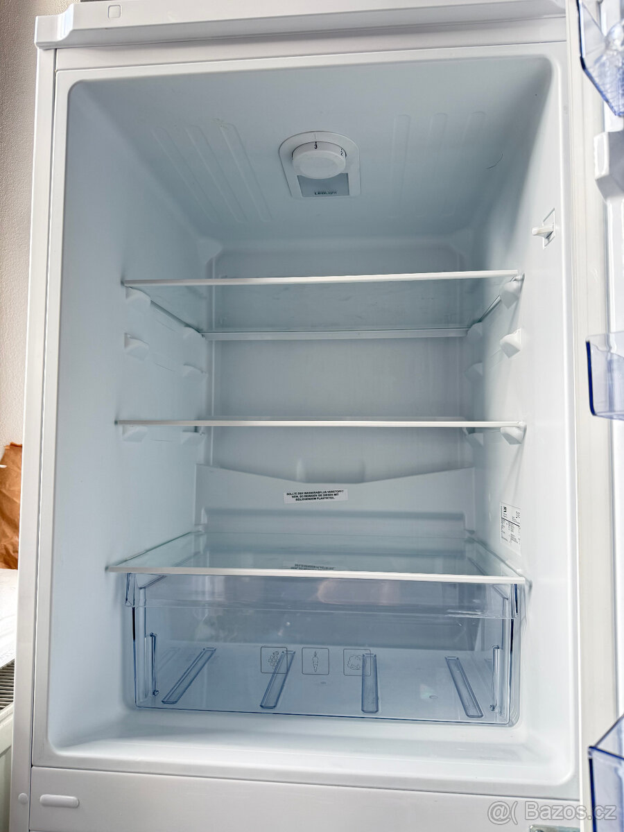 Lednice z mrazákem Beko 200 litrů zánovní - 4
