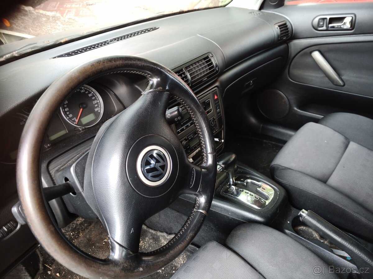 volkswagen passat combi 1,9tdi 96KW - 4