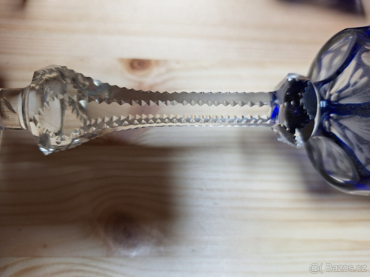 Dvě sklenice na víno broušené - 4