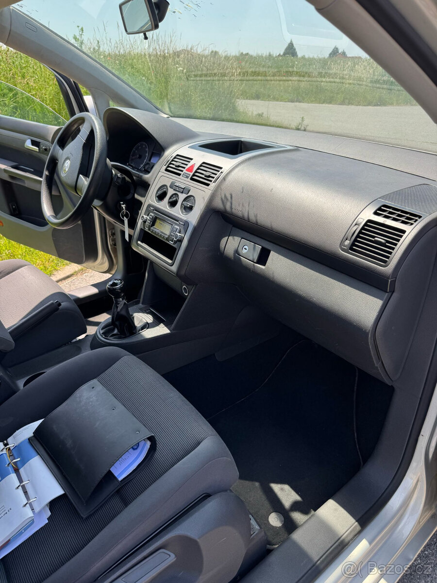 Volkswagen Touran 2.0D EcoFul - 4