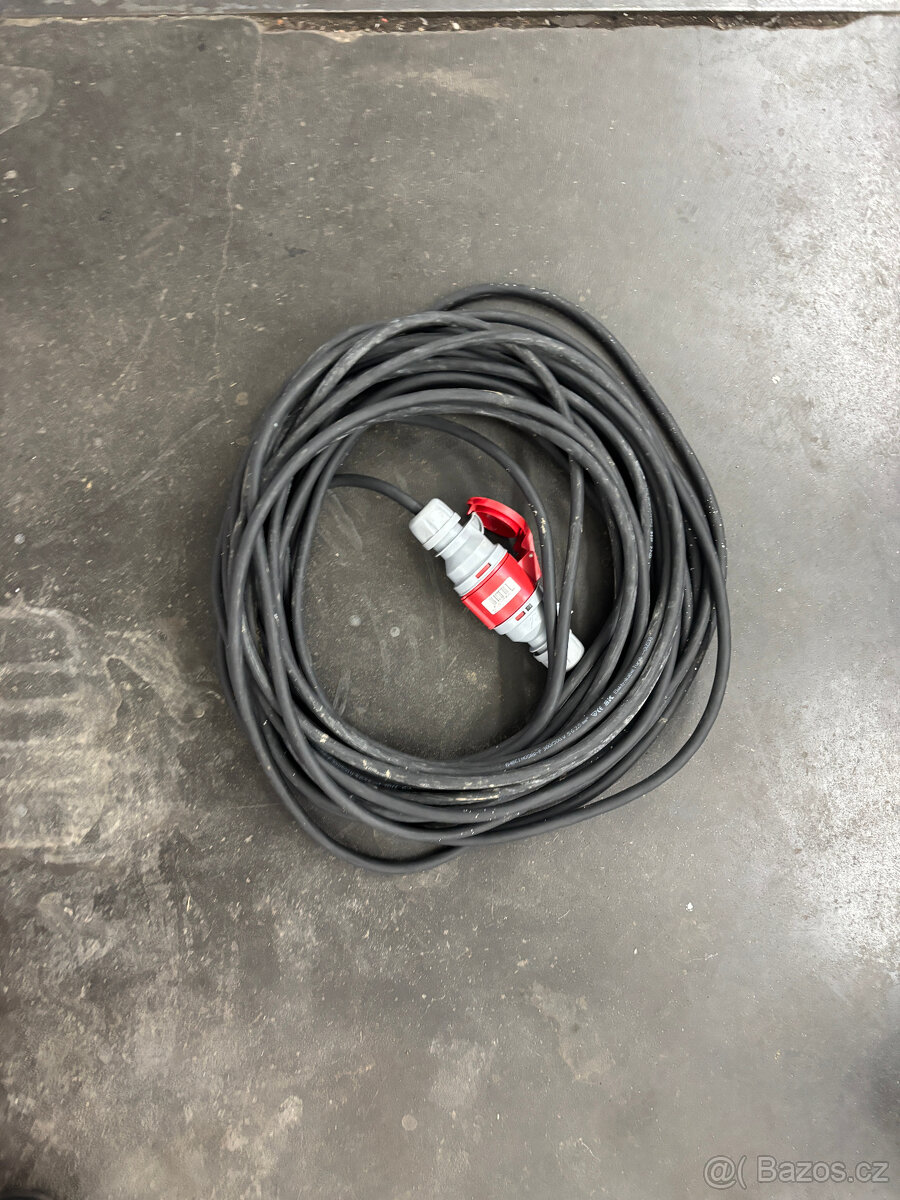 Prodlužovačky 380 V - 4