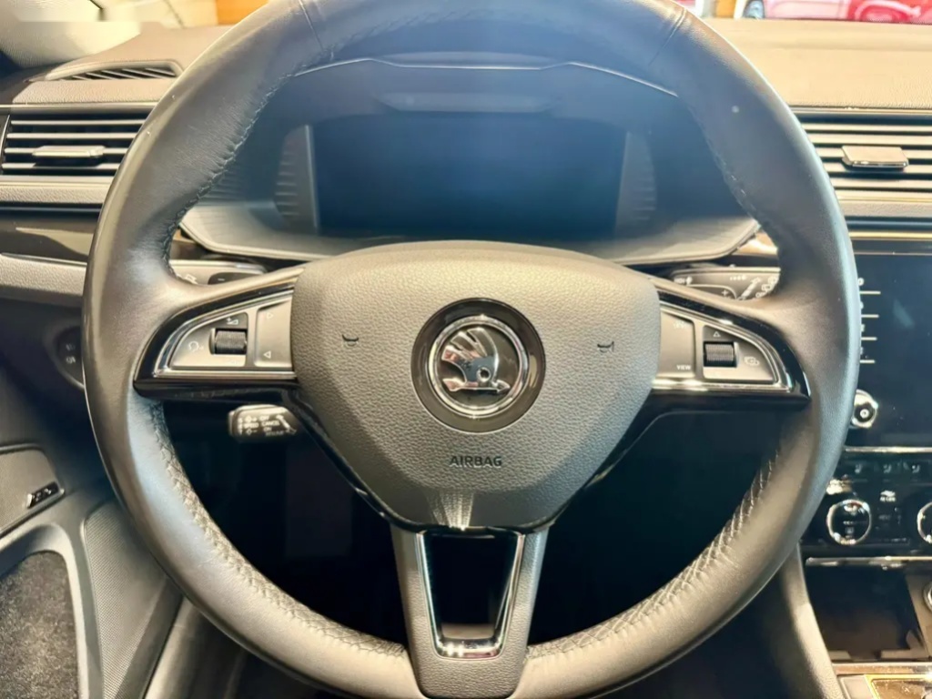 Škoda Superb, 2.0 TDi 140 Kw DSG 4x4 L&K - 4