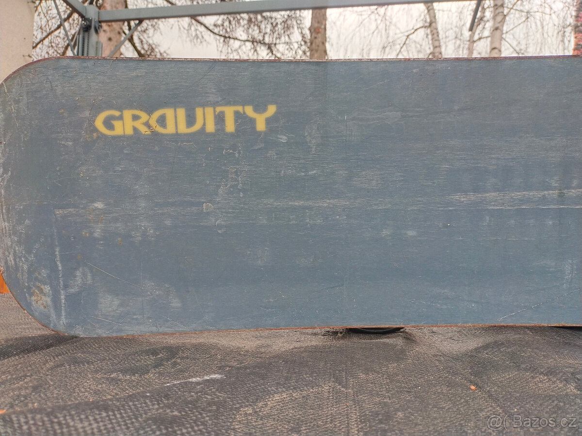 Snowboard, boty a helma - 4