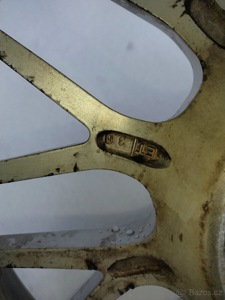 5x100 / 5x112 R17 8j a 9j et30 - 4