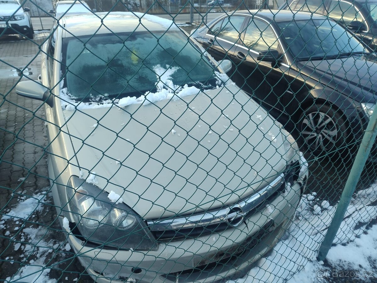 Opel Astra 1.8 16V - 4