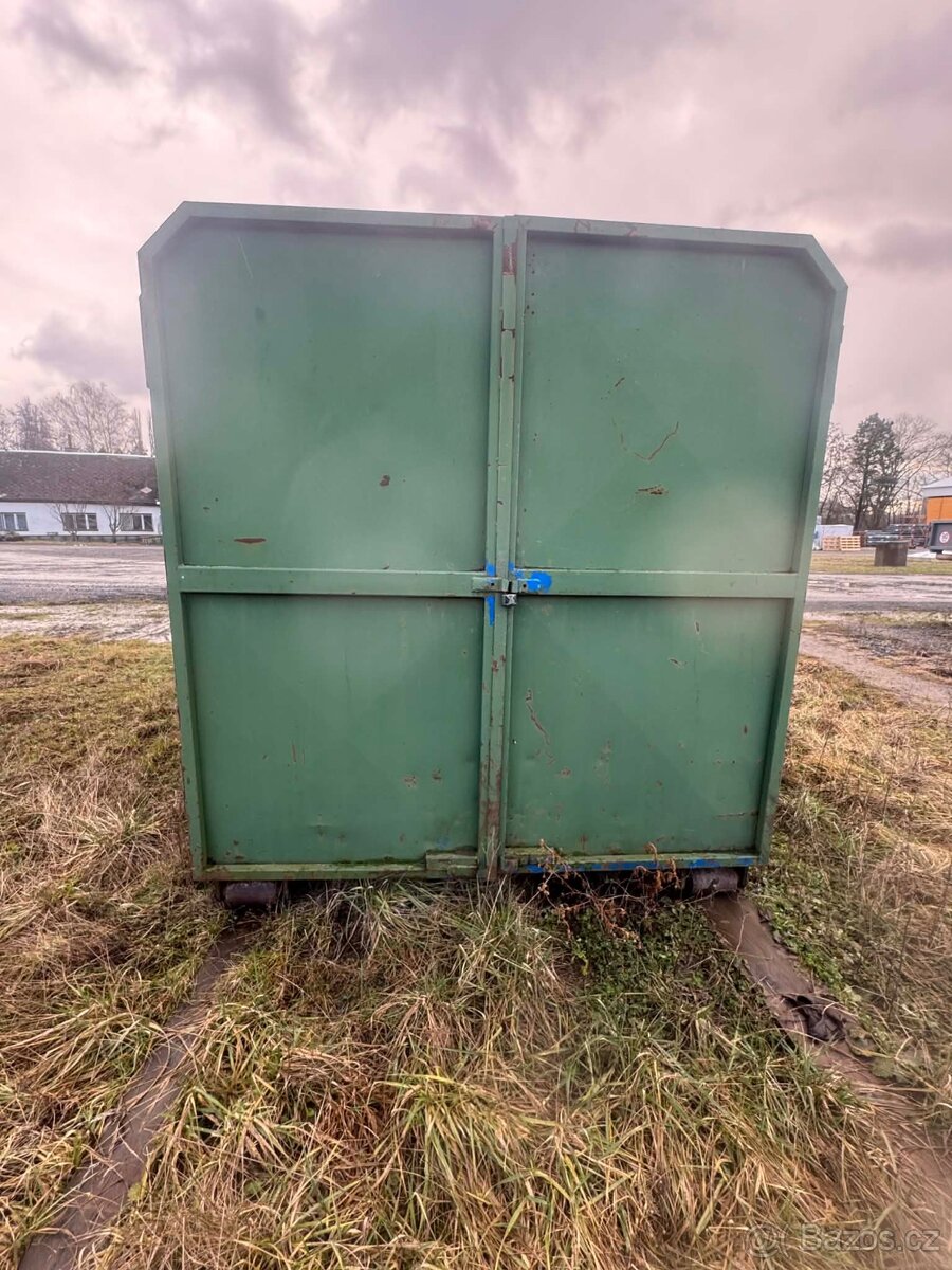 SKLADOVY KONTEJNER - 4