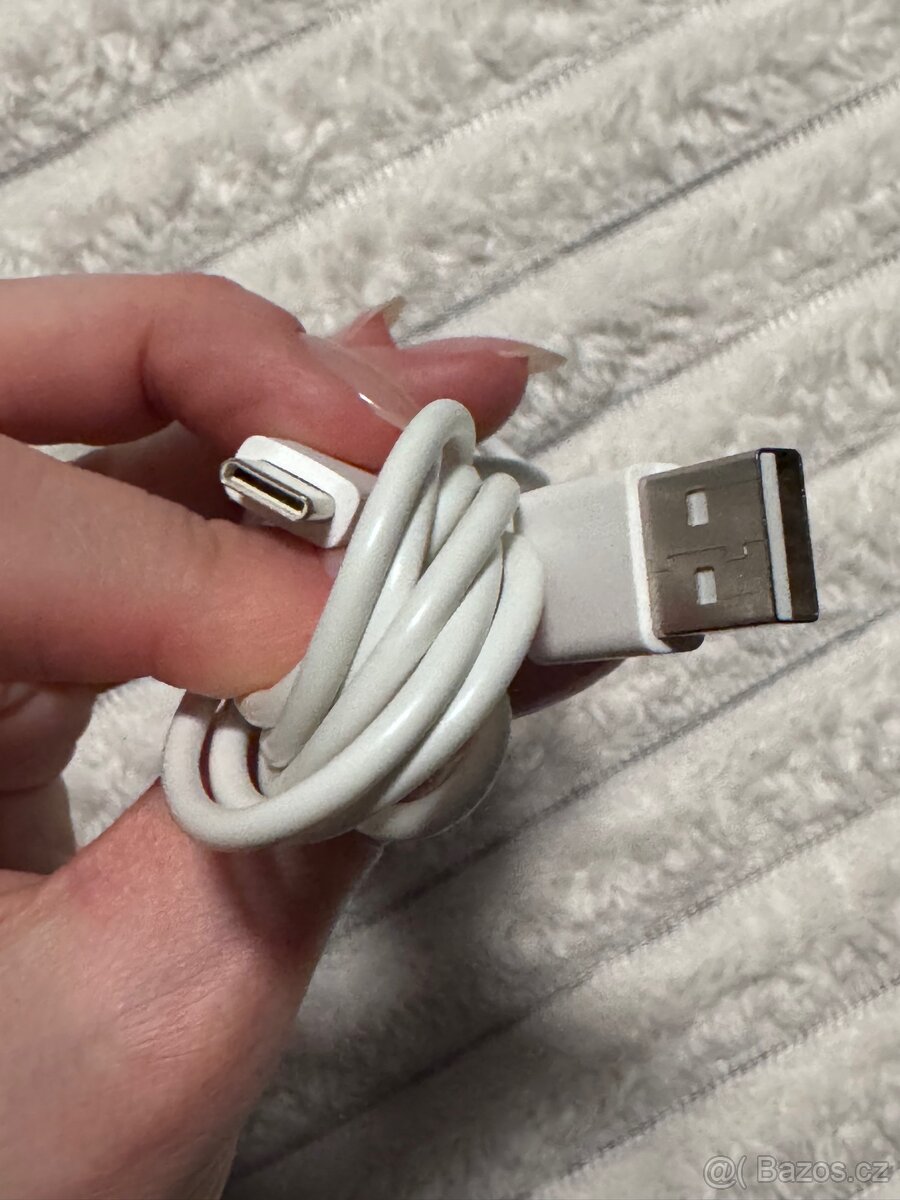 Set kabelů a nabíječek USB – 7 ks - 4