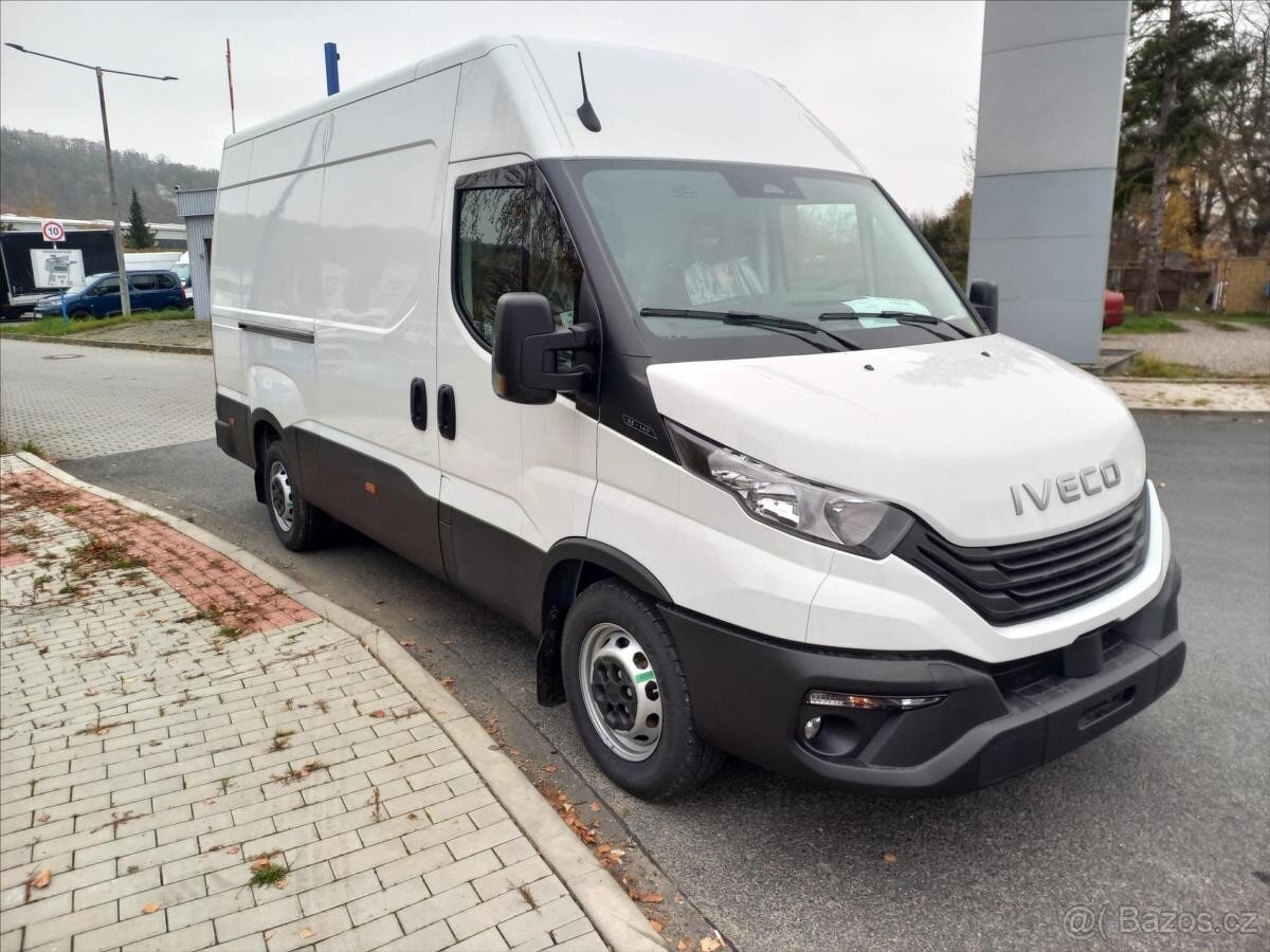 Iveco Daily 2,3 35S14V VAN (2025) - 4