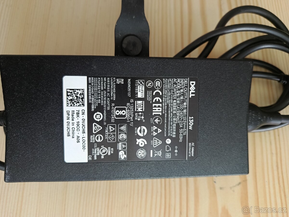 Dokovací stanice Dell wd15 - 4