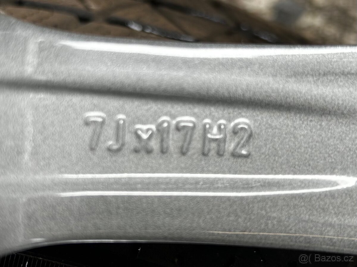 5x114,3 r17, alu kola , 215/60/17 - 4