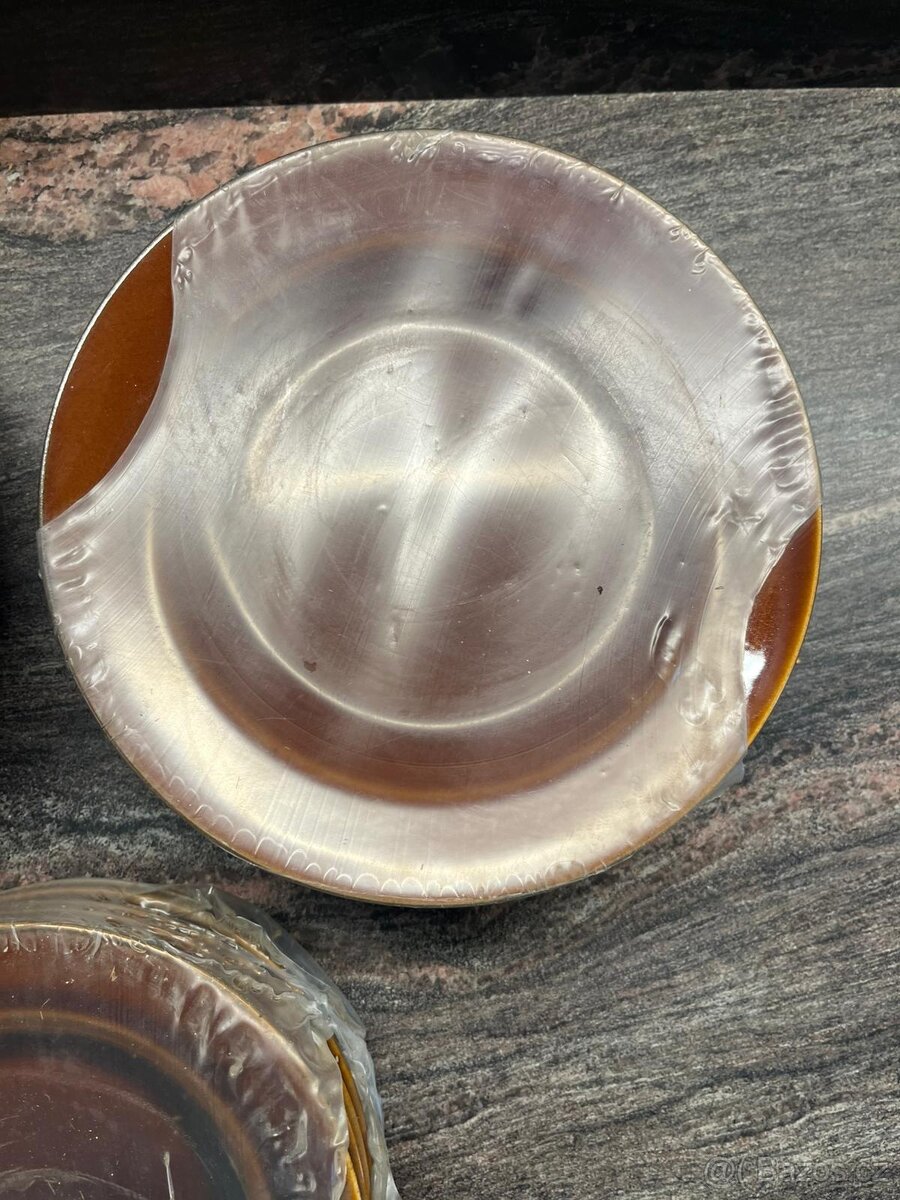 Sada keramických talířů - 4