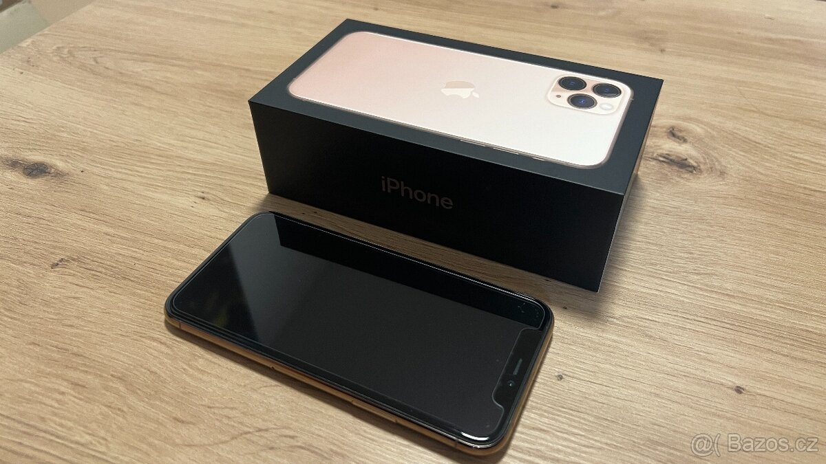 Apple iPhone 11 Pro 64GB, cena 3600Kč - 4