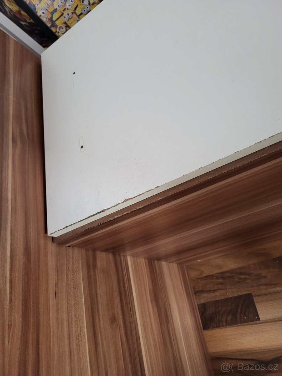 Psací stůl 145 x 60 x 76,5 - 4