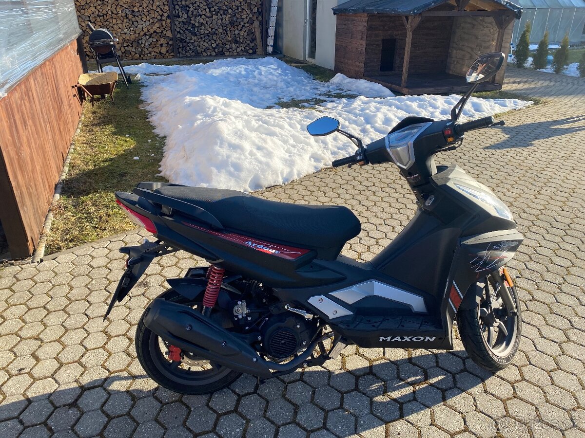 Skútr Maxon Ardour - 4