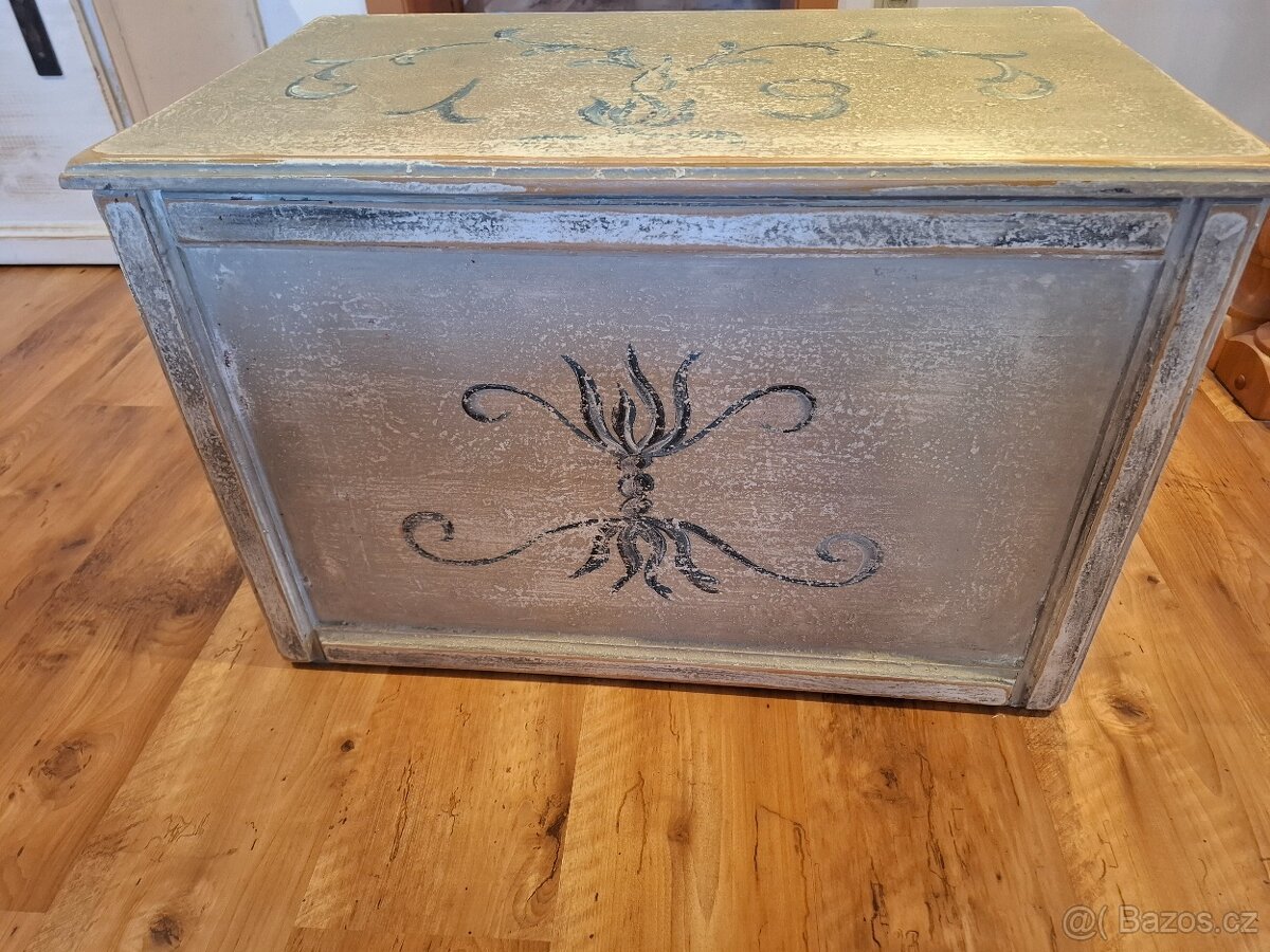 Dřevěna truhla - 4