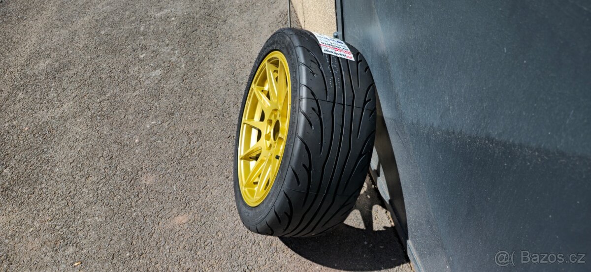 Japan Racing JR11 + Nankang NS-2R - 4