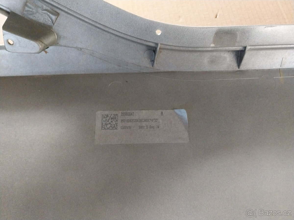 Blatník pravý zadní Corvette C7 - 4