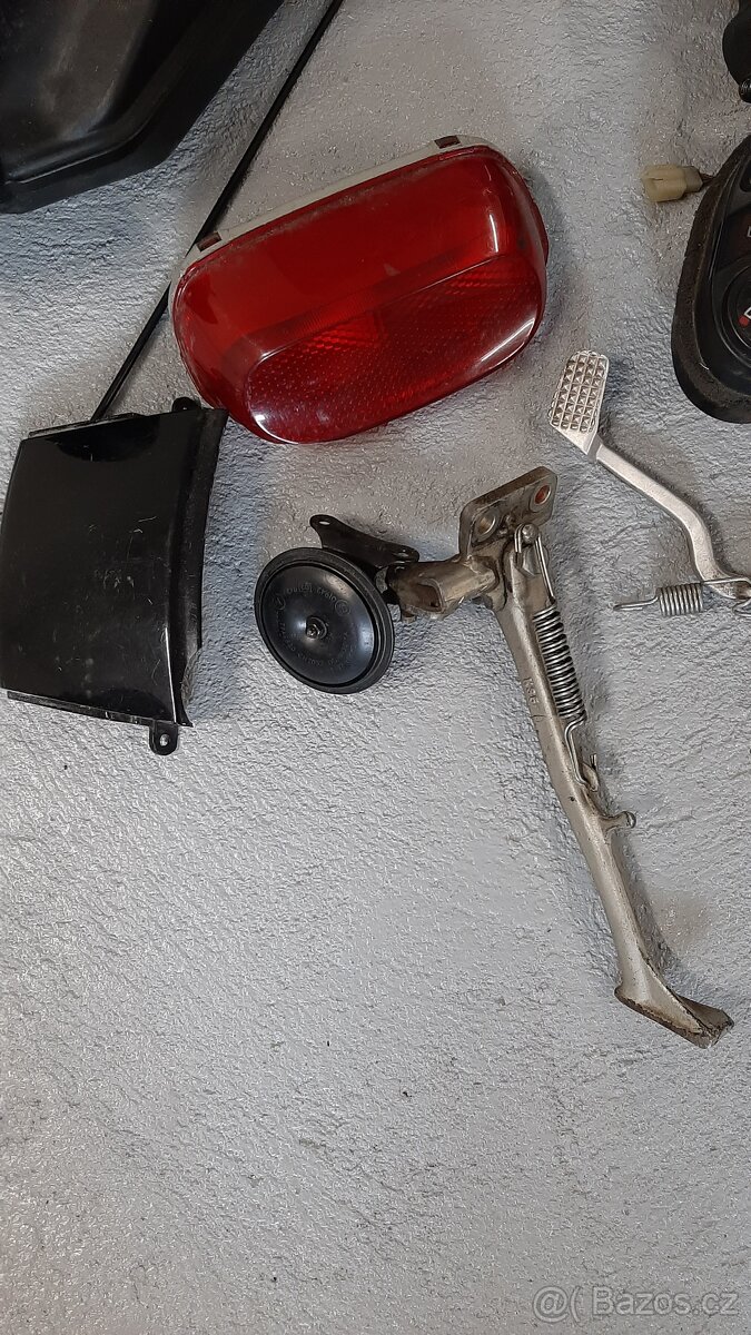 Kawasaki díly.. - 4