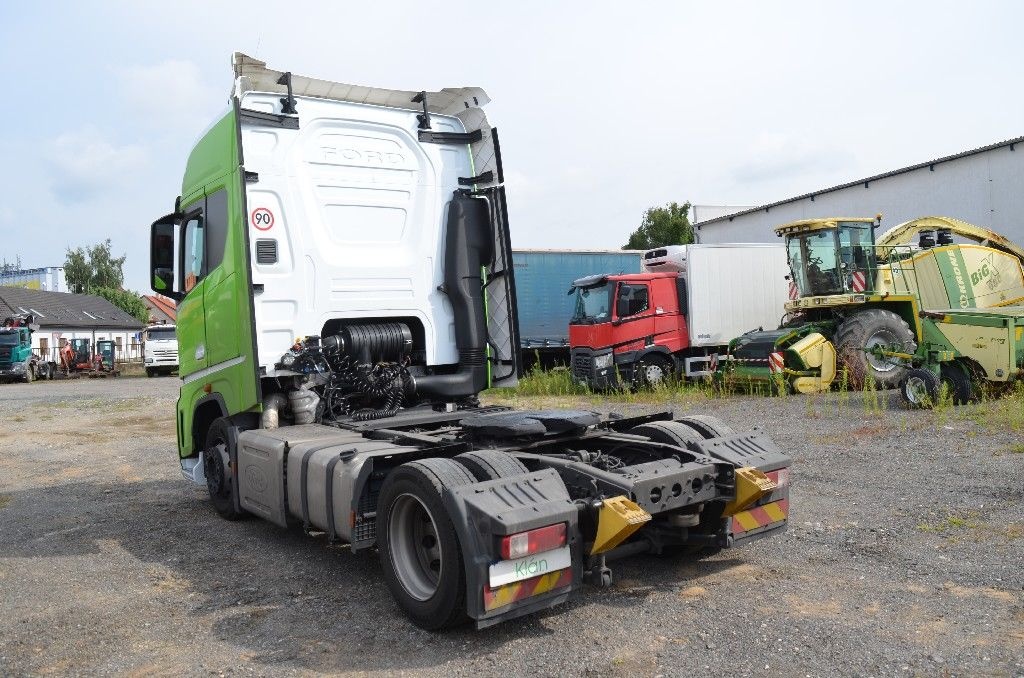 Tahač návěsů FORD F-MAX - 4