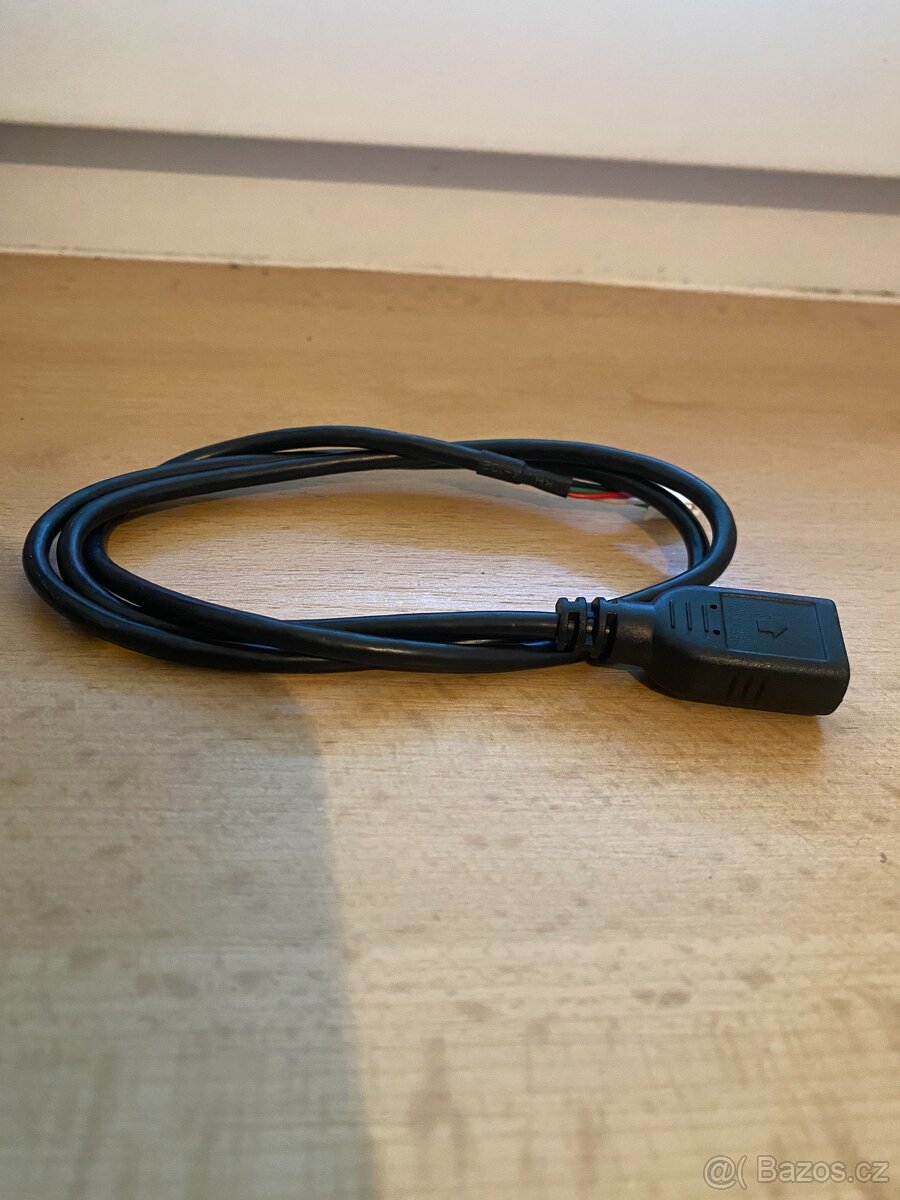 4 PIN USB adaptér pro 2DIN autorádia - 4