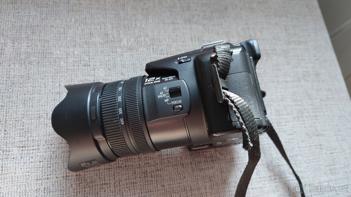 Panasonic Lumix DMC-FZ50 černý - 4