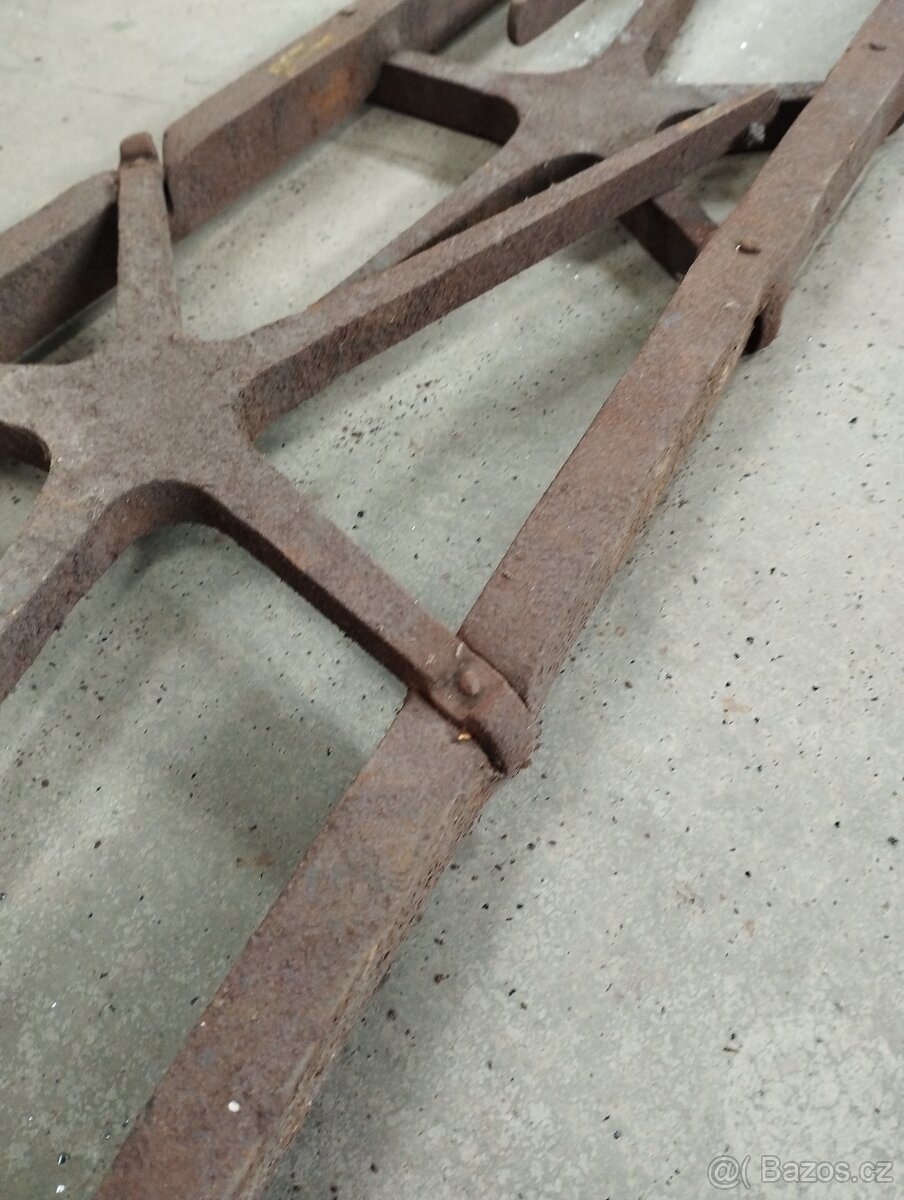 Kovaná dekorační mříž - 4