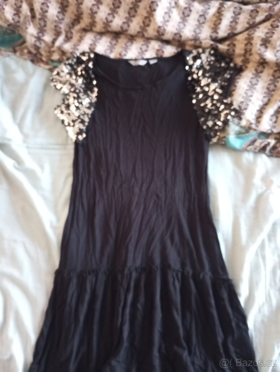 Černé šatičky se třpytkami 158-164 - 4