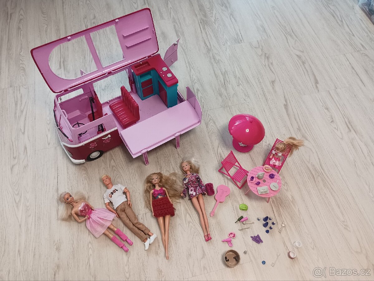 Karavan Steffi s panenkami a doplnky - 4