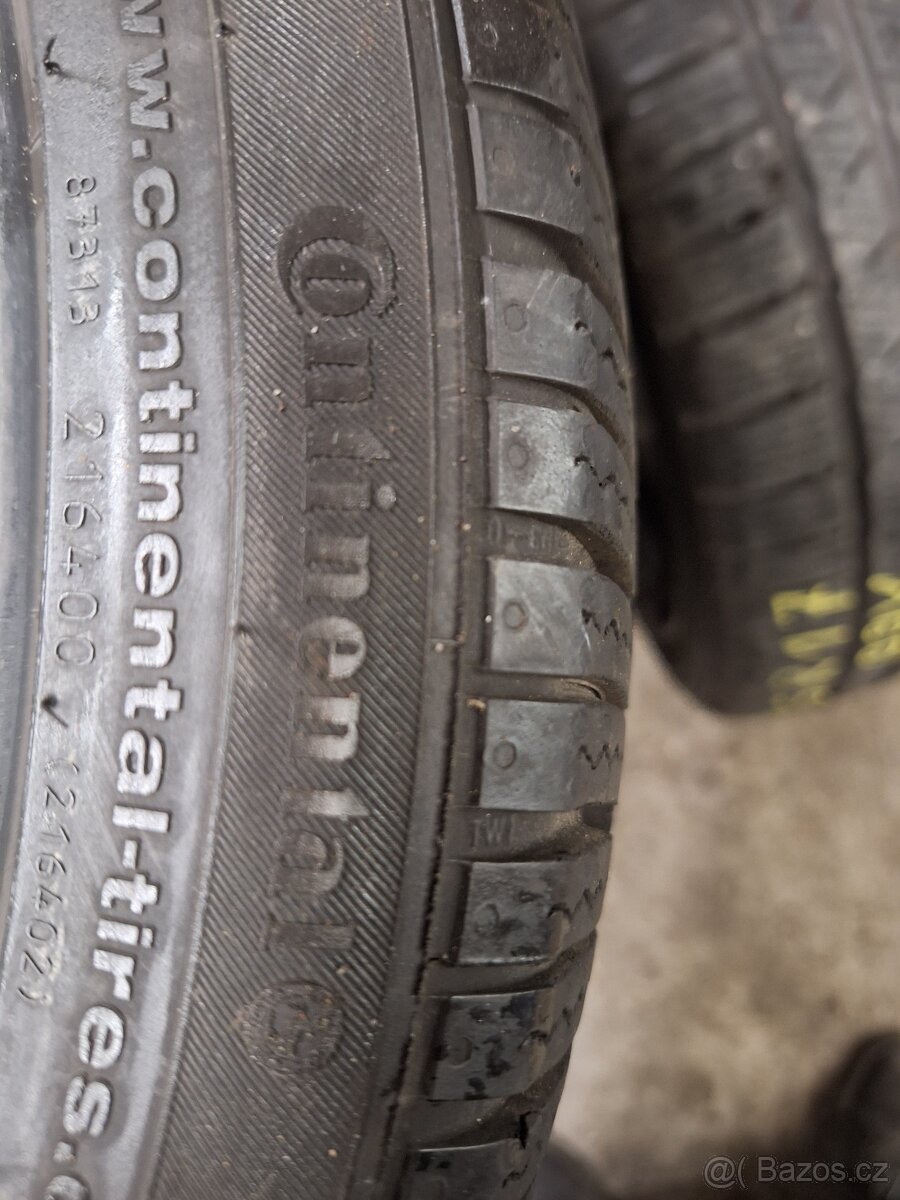 Prodám zimní pneu 225/40/18 Continental - 4