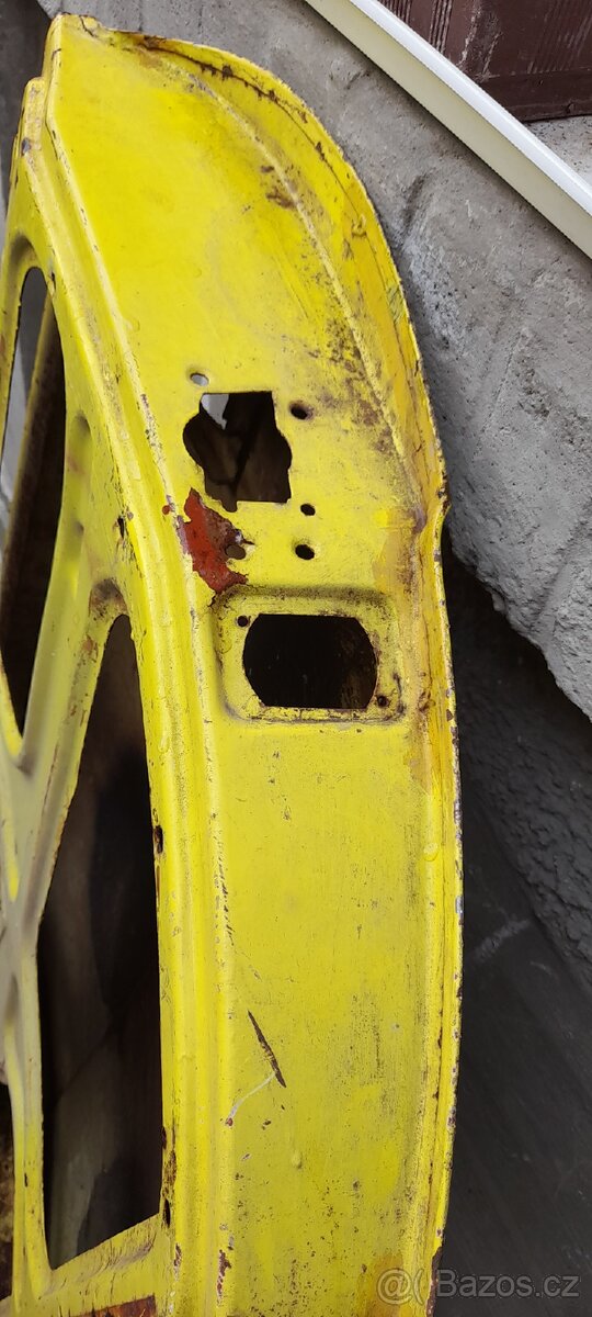 Dveře škoda 110r - 4