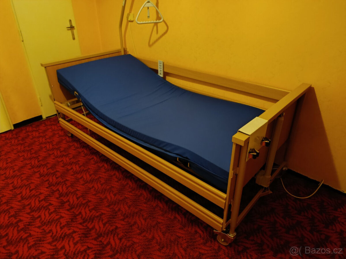 Polohovací postel - 4