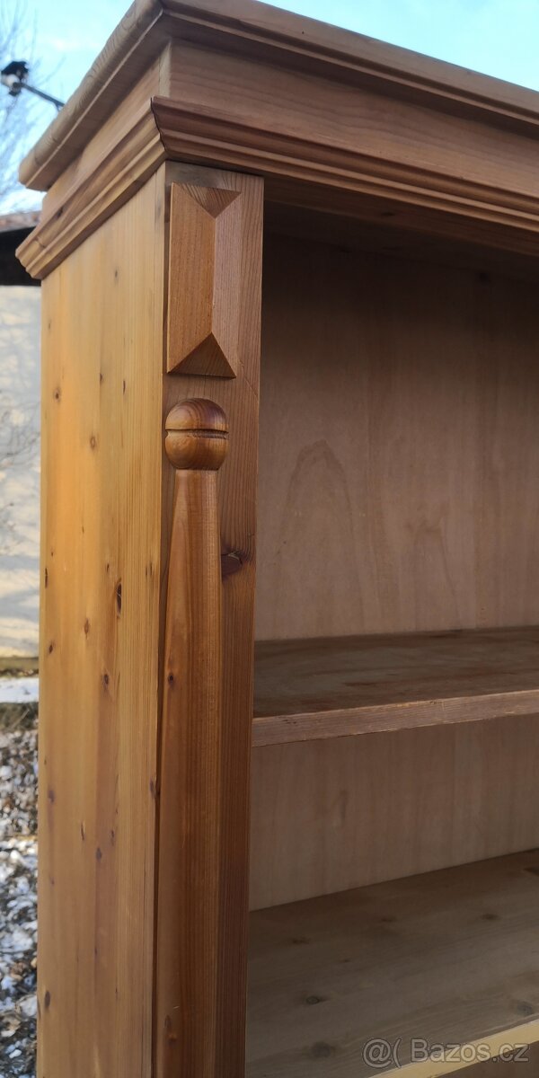 Celomasivní regál - knihovna s šuplíkem - 4