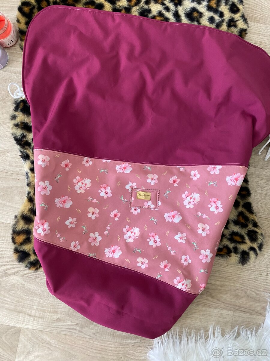 Nepadací deka na kočárek – softshell, hřejivá, praktická - 4