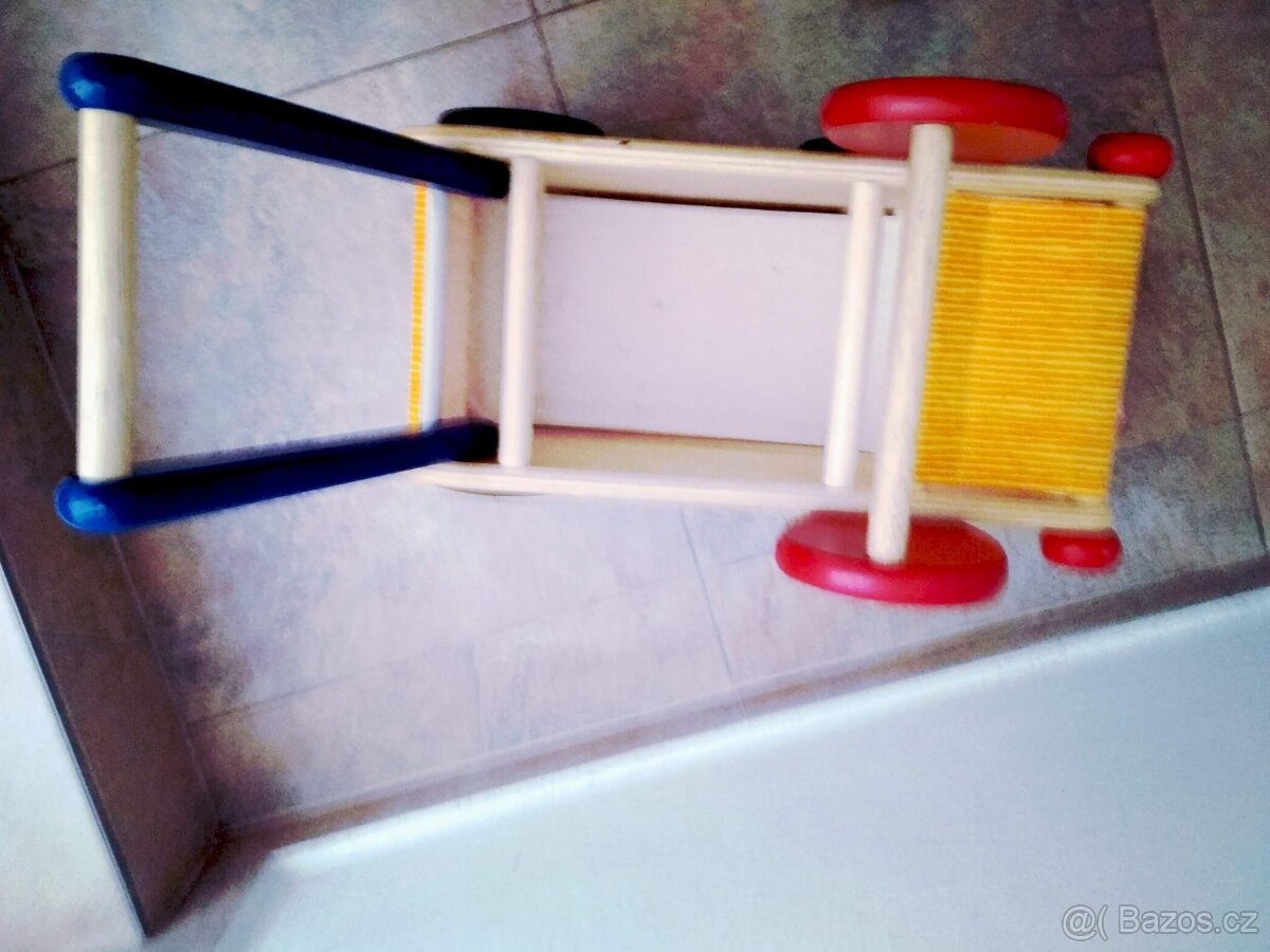 Dřevene chodítko Haba - 4