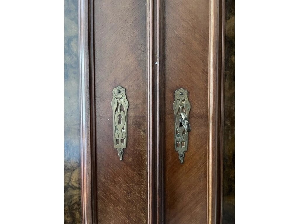 Starožitná skříň, 2643 - 4