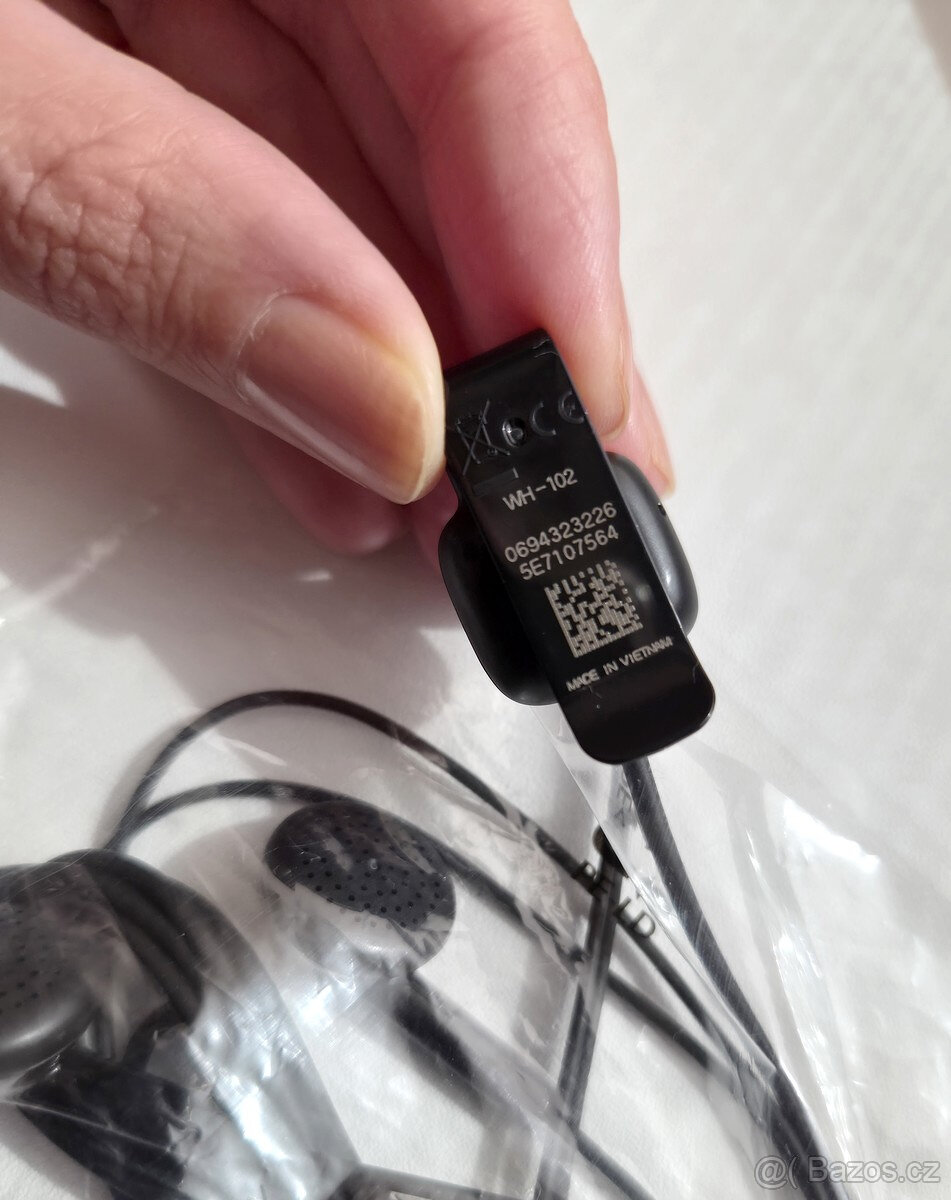Černá sluchátka Nokia WH-102 Headset 3.5 jack - 4