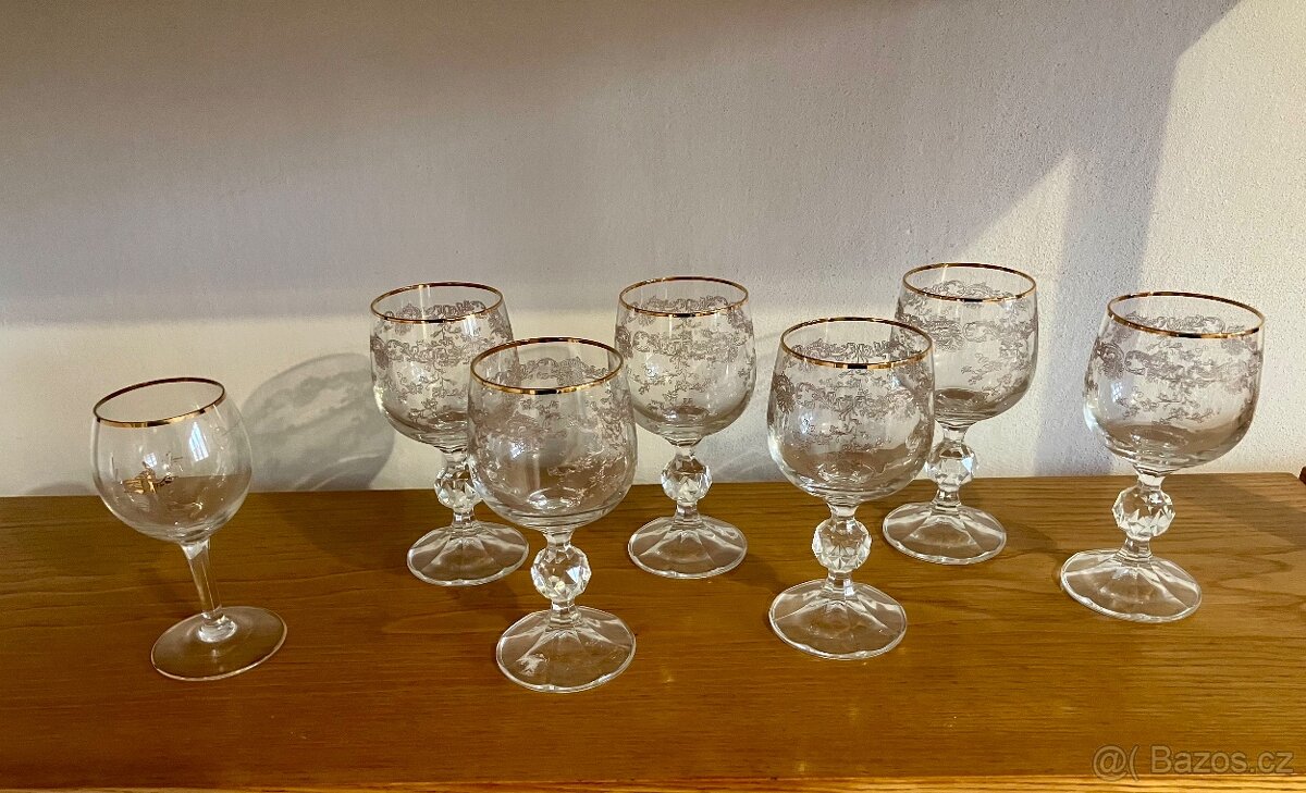 Keramické dekorační předměty, broušené sklo - 4