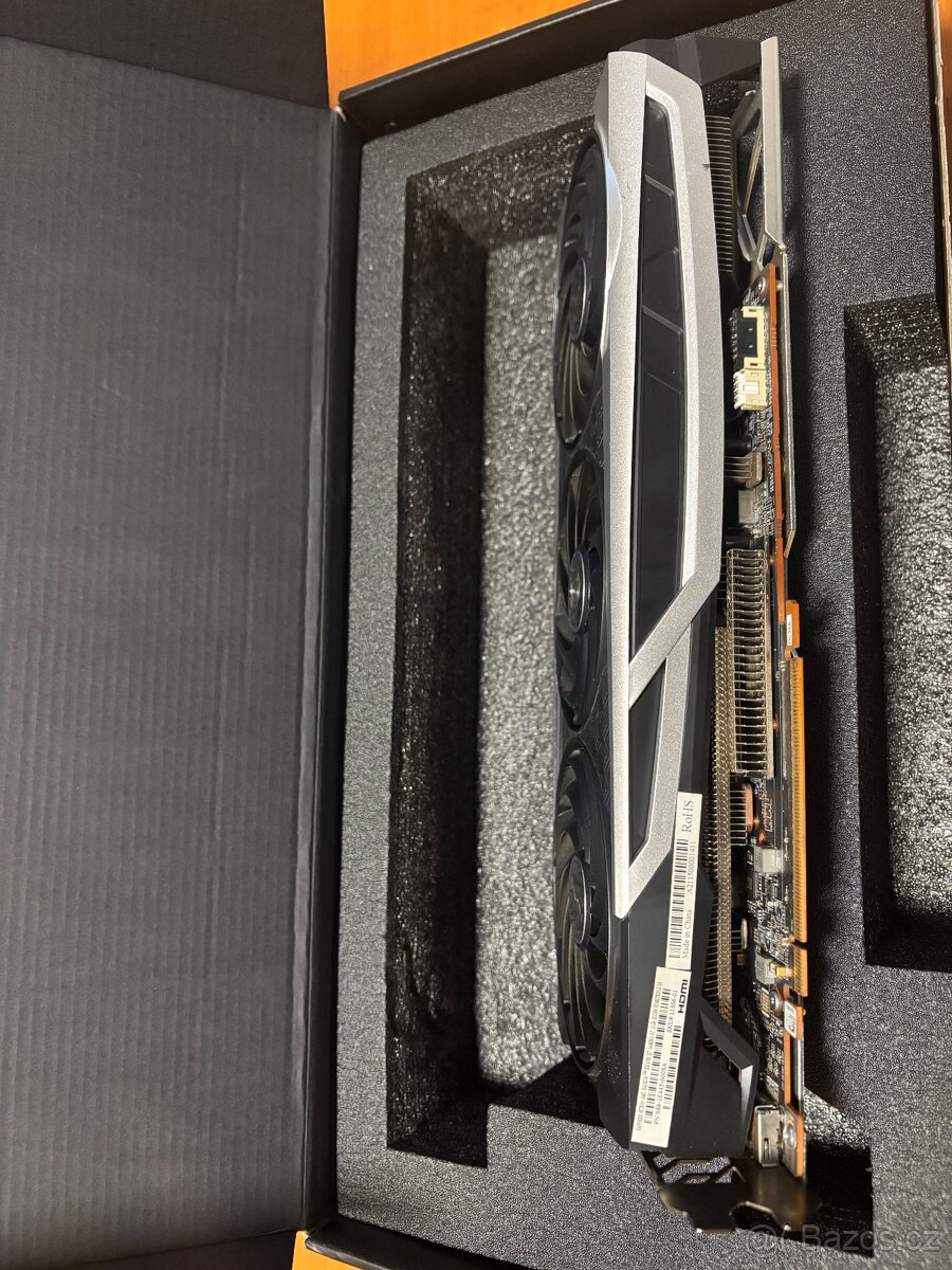 Saphire Nitro+ RX6700 XT 12gb - 4