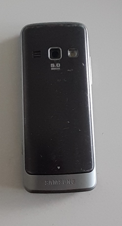 Samsung GT-S5610 - 4