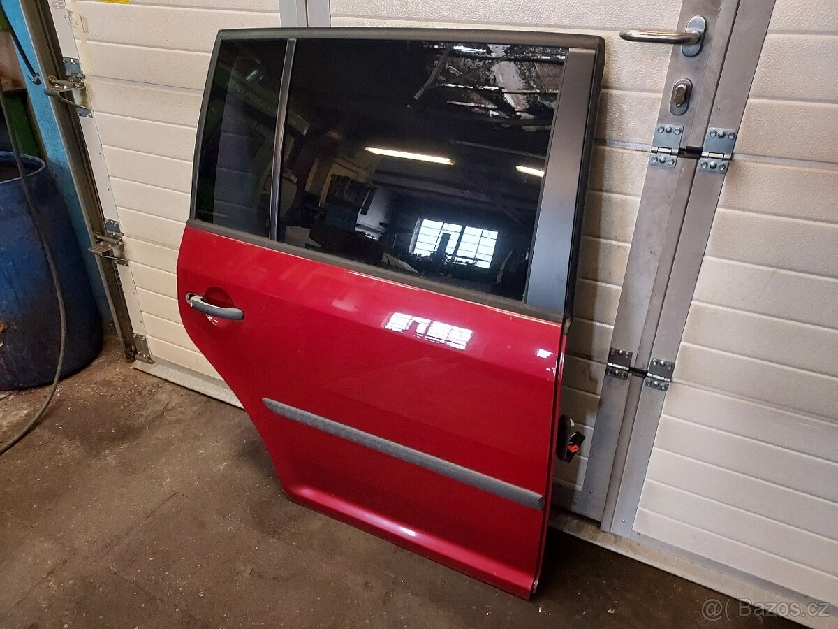 zadní dveře Touran - 4