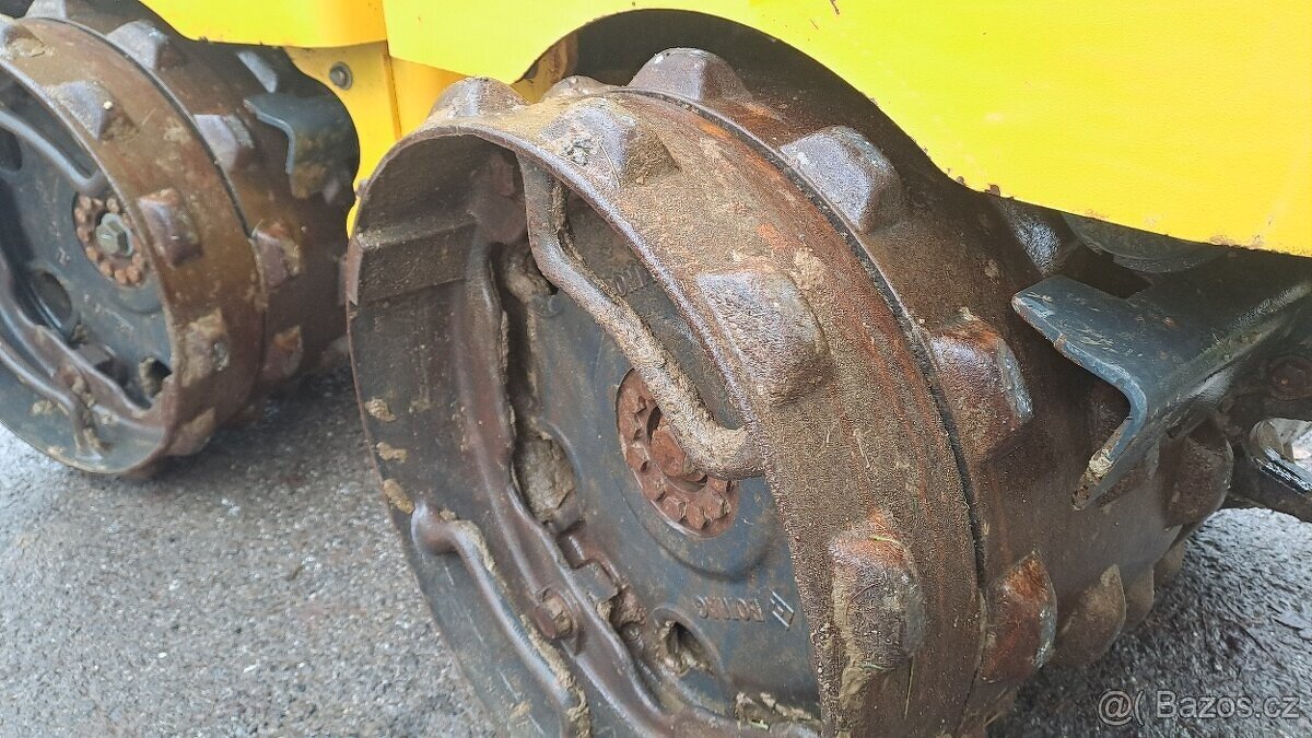 JEŽKOVÝ VÁLEC BOMAG BMP 8500 - 2016 - 4