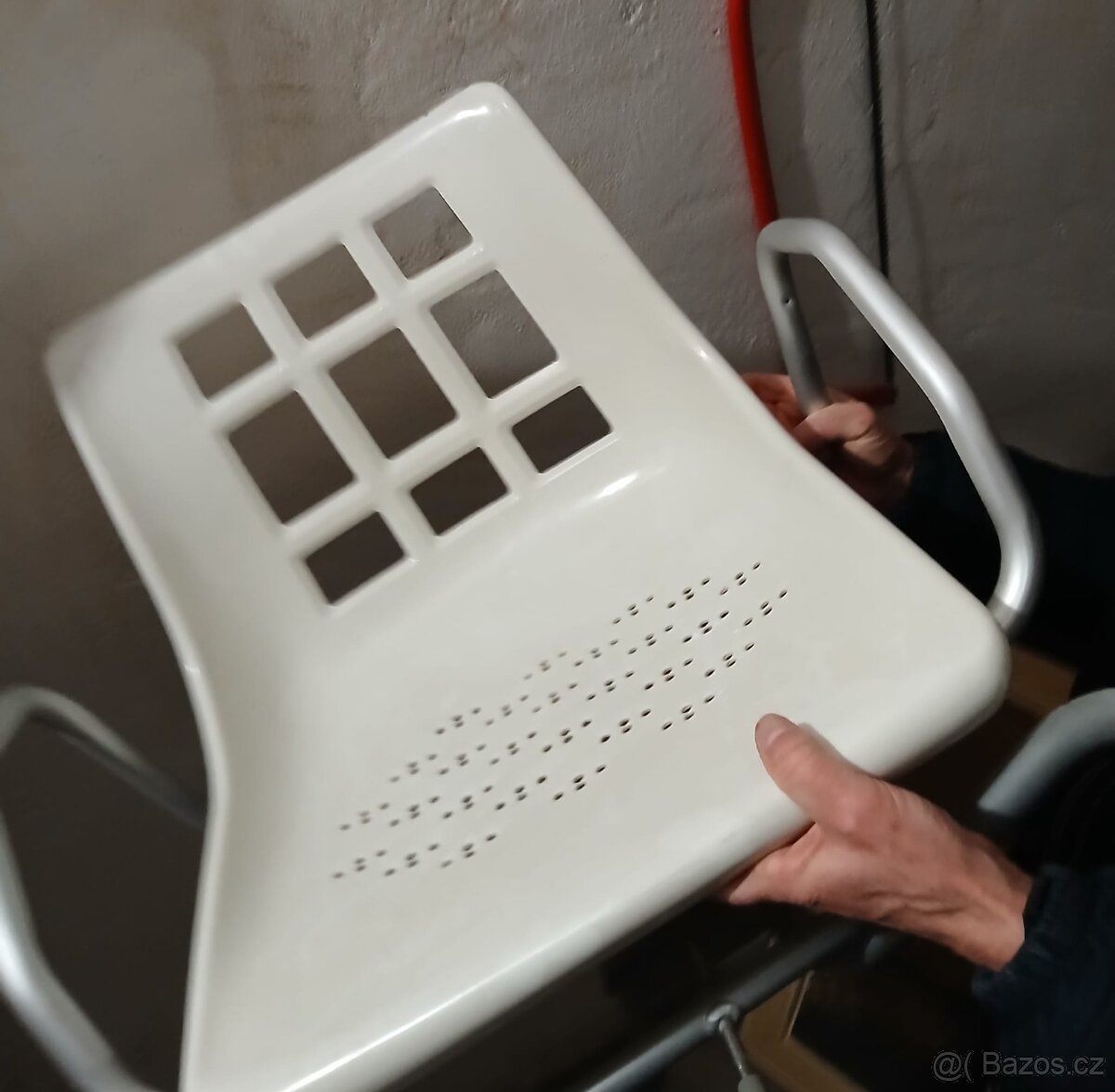 Sedačka do vany - 4