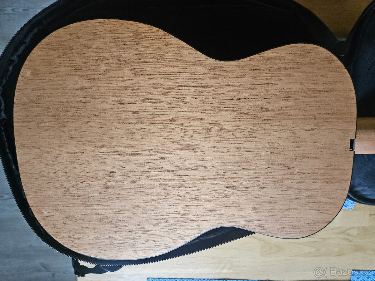 Nová celomasivní cestovní elektroakustická kytara FURCH - 4