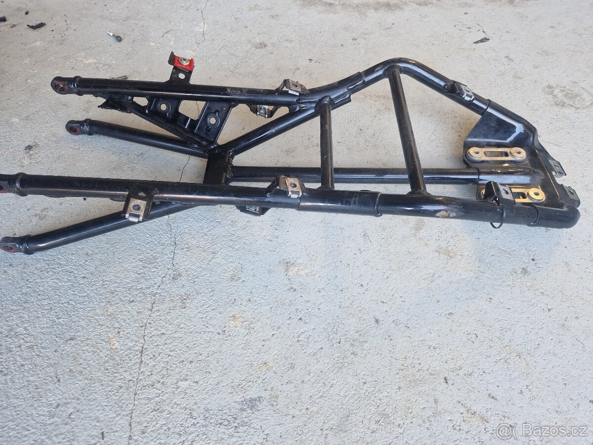 ducati 1098 horní rám - 4